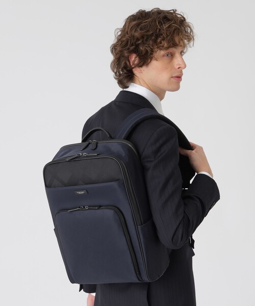 BLACK LABEL CRESTBRIDGE（ブラックレーベル・クレストブリッジ）の「ナイロンコンビカルゼシャドークレストブリッジチェックビジネスバックパック（バックパック/リュック・メンズ・ブラック/ネイビー・FREE）」の7枚目の写真