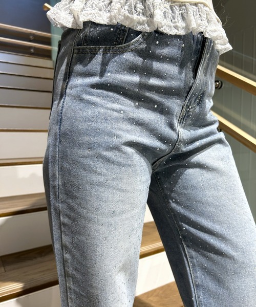 LAC-VERT(ラック・ヴェール)の「ラインストーンストレートデニムパンツ(デニムパンツ・レディース・ブラック/ブルー・MEDIUM/LARGE)」の6枚目の写真