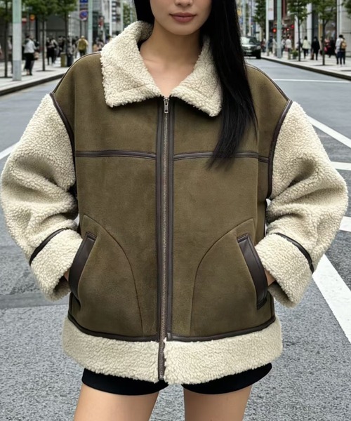 GEMEDA(ジェメダ)の「フェイクムートン×ボア 切替ジップブルゾン(その他アウター・レディース・ベージュ/モカ・M)」の2枚目の写真