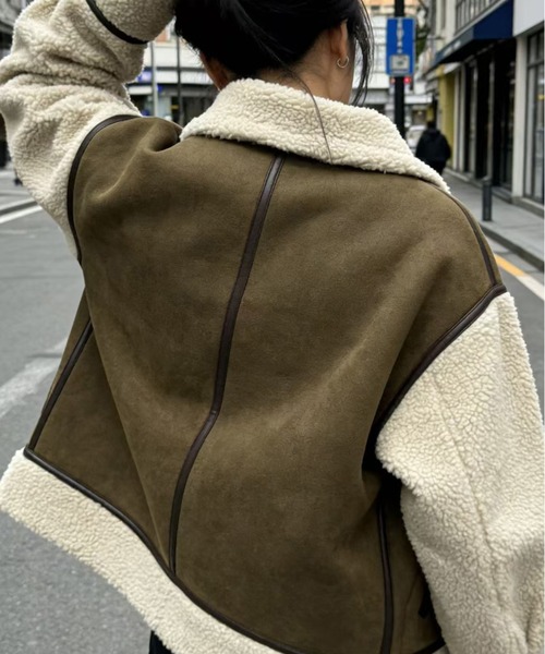 GEMEDA(ジェメダ)の「フェイクムートン×ボア 切替ジップブルゾン(その他アウター・レディース・ベージュ/モカ・M)」の7枚目の写真