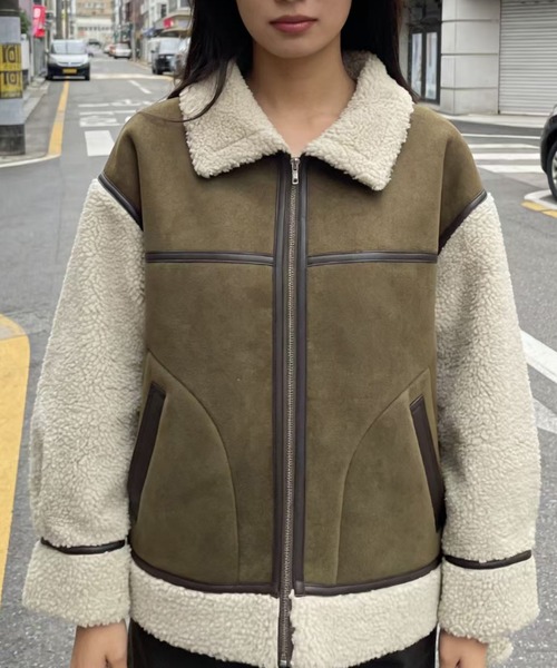 GEMEDA(ジェメダ)の「フェイクムートン×ボア 切替ジップブルゾン(その他アウター・レディース・ベージュ/モカ・M)」の9枚目の写真