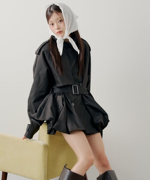 Chico(チコ)の「【SALON by Chico】バルーンミディトレンチコート(トレンチコート・レディース・ブラック/キャメル/ベージュ/ブルー・FREE)」の2枚目の写真