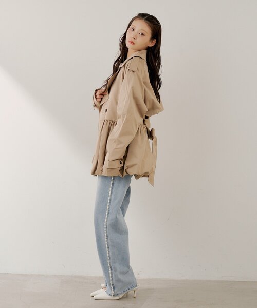 Chico(チコ)の「【SALON by Chico】バルーンミディトレンチコート(トレンチコート・レディース・ブラック/キャメル/ベージュ/ブルー・FREE)」の17枚目の写真