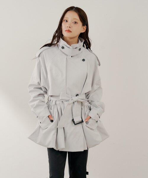 Chico(チコ)の「【SALON by Chico】バルーンミディトレンチコート(トレンチコート・レディース・ブラック/キャメル/ベージュ/ブルー・FREE)」の19枚目の写真