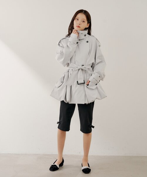 Chico(チコ)の「【SALON by Chico】バルーンミディトレンチコート(トレンチコート・レディース・ブラック/キャメル/ベージュ/ブルー・FREE)」の22枚目の写真