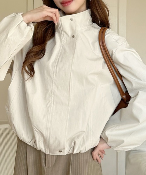 Ada.(エイダ)の「スタンドカラー ショート丈ブルゾン(ブルゾン・レディース・アイボリー/ブラック/ブラウン・FREE)」の2枚目の写真