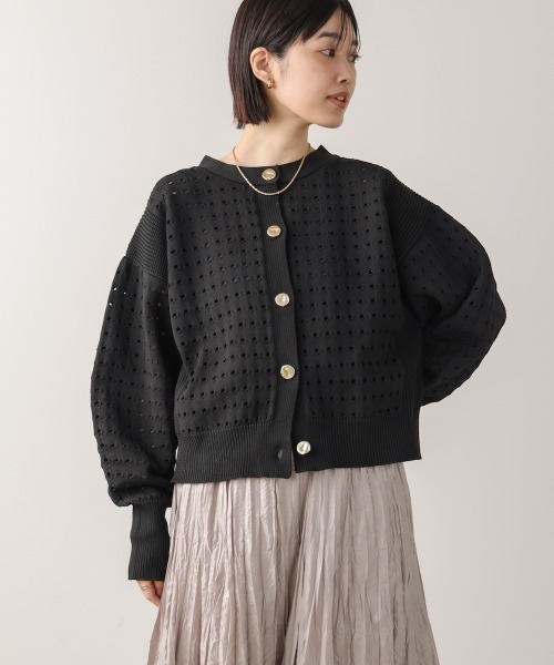 Bou Jeloud(ブージュルード)の「前後2WAY軽量メッシュ編ニットカーディガン(カーディガン/ボレロ・レディース・アイボリー/ブラック/オレンジ・FREE)」の19枚目の写真