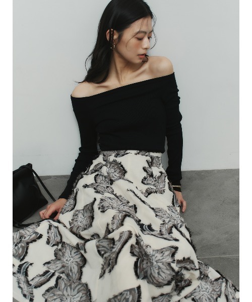 anuans（アニュアンス）の「ボタニカルフラワーカットジャガードスカート（スカート・レディース・ベージュ・MEDIUM/SMALL）」の6枚目の写真