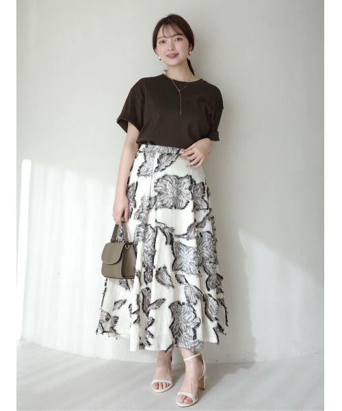 anuans（アニュアンス）の「ボタニカルフラワーカットジャガードスカート（スカート・レディース・ベージュ・MEDIUM/SMALL）」の15枚目の写真