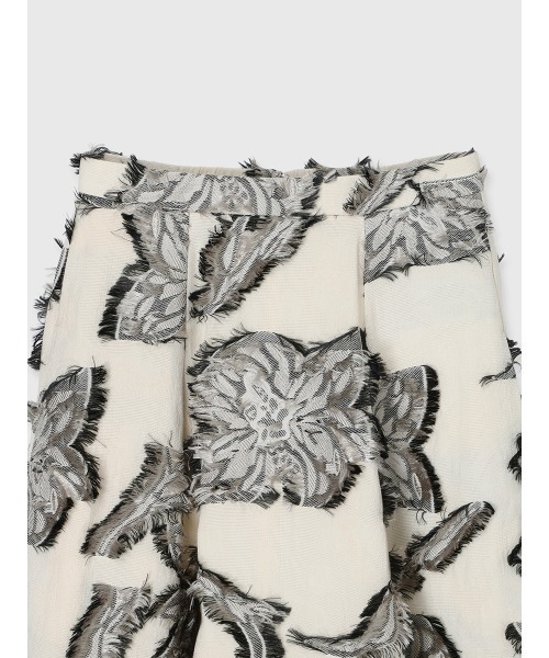 anuans（アニュアンス）の「ボタニカルフラワーカットジャガードスカート（スカート・レディース・ベージュ・MEDIUM/SMALL）」の21枚目の写真