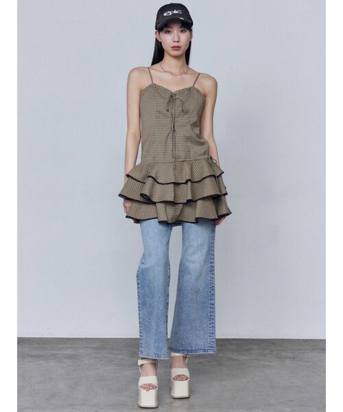 EMODA（エモダ）の「ミニマルジャストウエストフレアデニム（デニムパンツ・レディース・ライトブルー/インディゴブルー・X-SMALL/SMALL/MEDIUM）」の19枚目の写真