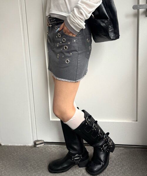 WHO'S WHO gallery（フーズフーギャラリー）の「硫化ツイルアイレットミニスカート（スカート・レディース・ベージュ/カーキ/チャコールグレー・FREE）」の8枚目の写真