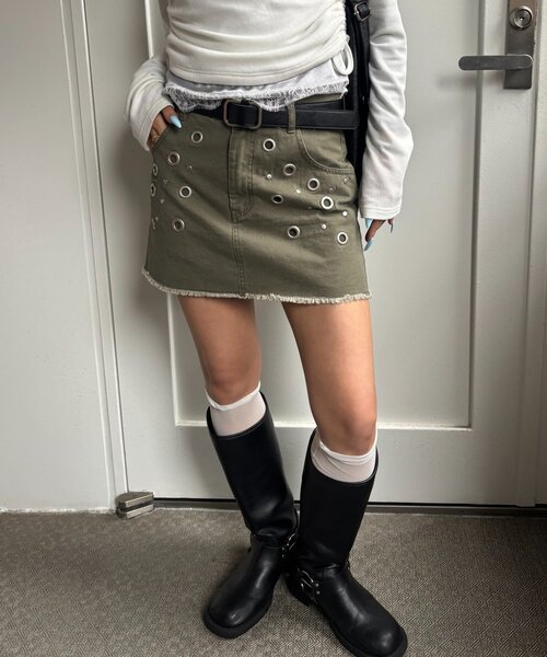 WHO'S WHO gallery（フーズフーギャラリー）の「硫化ツイルアイレットミニスカート（スカート・レディース・ベージュ/カーキ/チャコールグレー・FREE）」の21枚目の写真