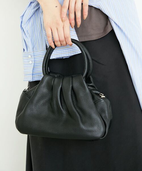 le.coeur blanc（ルクールブラン）の「MILLELA FIRENZEギャザーショルダーバッグ（ショルダーバッグ・レディース・ブラック・FREE）」の17枚目の写真