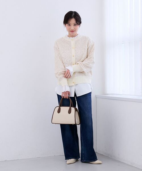 le.coeur blanc(ルクールブラン)の「コード刺しゅうレースカーデ(カーディガン/ボレロ・レディース・アイボリー/ネイビー・38)」の17枚目の写真