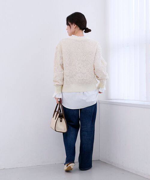 le.coeur blanc(ルクールブラン)の「コード刺しゅうレースカーデ(カーディガン/ボレロ・レディース・アイボリー/ネイビー・38)」の21枚目の写真