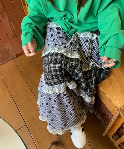 Vipoa（ヴィポア）の「Multi check dot long skirt（スカート・レディース・グレー系その他・FREE）」の17枚目の写真