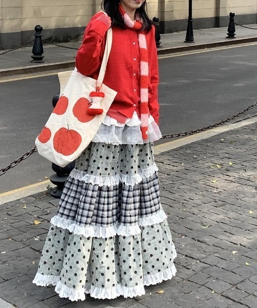 Vipoa（ヴィポア）の「Multi check dot long skirt（スカート・レディース・グレー系その他・FREE）」の5枚目の写真