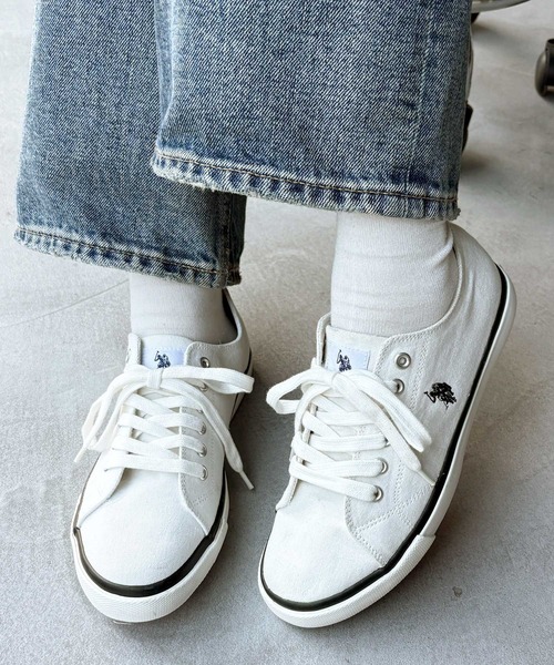 U.S. POLO ASSN.（ユーエスポロアッスン）の「GeeRA別注【U.S. POLO ASSN.】レースアップスニーカー（スニーカー・レディース・ホワイト/ブラック・22.5cm/23cm/23.5cm/24cm/24.5cm）」の3枚目の写真