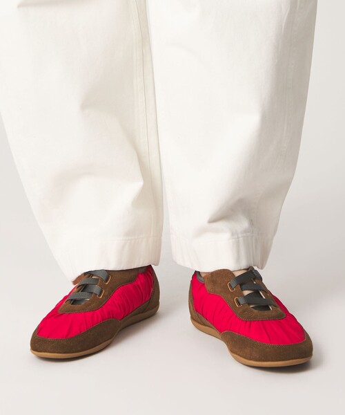 ODETTE E ODILE（オデットエオディール）の「ソフトギャザード スニーカー15↑（スニーカー・レディース・ブラック/レッド・35/36/37/38）」の3枚目の写真