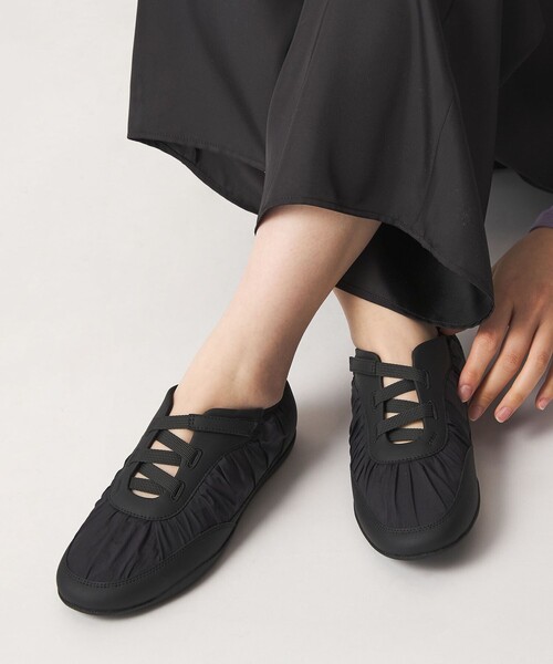 ODETTE E ODILE（オデットエオディール）の「ソフトギャザード スニーカー15↑（スニーカー・レディース・ブラック/レッド・35/36/37/38）」の5枚目の写真