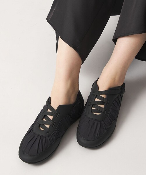 ODETTE E ODILE（オデットエオディール）の「ソフトギャザード スニーカー15↑（スニーカー・レディース・ブラック/レッド・35/36/37/38）」の6枚目の写真