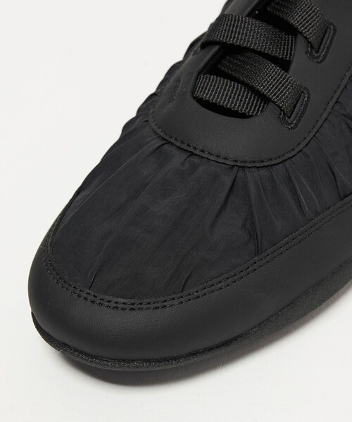 ODETTE E ODILE（オデットエオディール）の「ソフトギャザード スニーカー15↑（スニーカー・レディース・ブラック/レッド・35/36/37/38）」の16枚目の写真