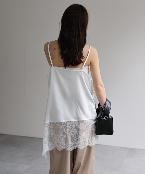 model：156cm 着用サイズ：FREE
※裾がアシンメトリーデザインです。
