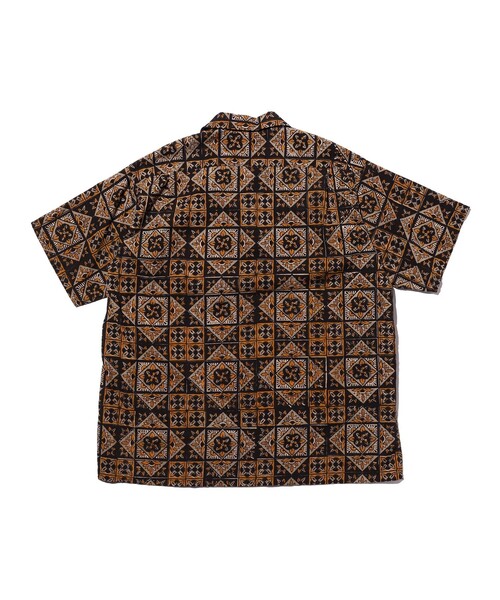 BEAMS PLUS(ビームスプラス)の「Open Collar Block Print ④(シャツ/ブラウス・メンズ・ブラウン/パープル・LARGE/X-LARGE/SMALL/MEDIUM)」の12枚目の写真