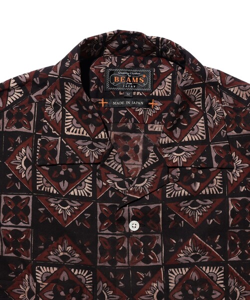 BEAMS PLUS(ビームスプラス)の「Open Collar Block Print ④(シャツ/ブラウス・メンズ・ブラウン/パープル・LARGE/X-LARGE/SMALL/MEDIUM)」の15枚目の写真