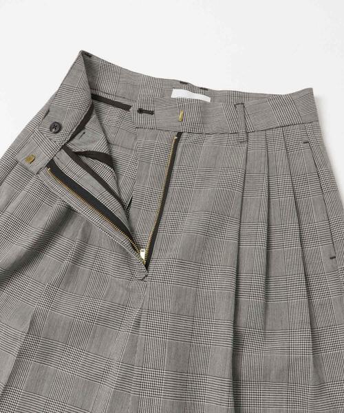 URBAN RESEARCH（アーバンリサーチ）の「new basic　HIGH TWIST WOOL PANTS（その他パンツ・レディース・ブラック/チェック・40/38/36）」の7枚目の写真