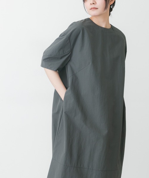 EKAL（エカル）の「『UR TECH』ナイロンタッサーワンピース（ワンピース・レディース・ネイビー/ベージュ/グリーン系その他/グレー/ライトブルー・ONE）」の6枚目の写真