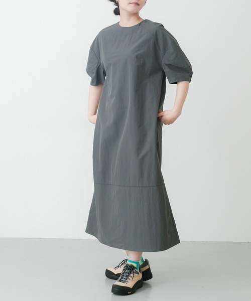 EKAL（エカル）の「『UR TECH』ナイロンタッサーワンピース（ワンピース・レディース・ネイビー/ベージュ/グリーン系その他/グレー/ライトブルー・ONE）」の12枚目の写真
