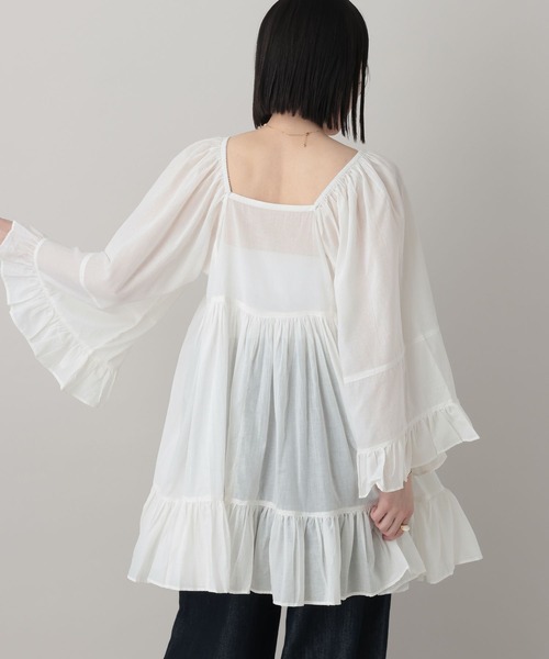 A part by（アパートバイ）の「ギャザーフレアチュニックワンピース（チュニック・レディース・レッド/オフホワイト/ブラック・FREE）」の4枚目の写真