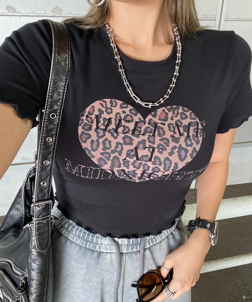 non-hedge(ノンヘッジ)の「ハートプリントメローチビTシャツ(Tシャツ/カットソー・レディース・ブラック/ブラウン/オフホワイト・FREE)」の3枚目の写真