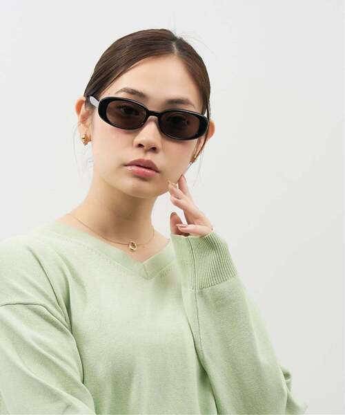 UNITED ARROWS（ユナイテッドアローズ）の「Zoff｜UNITED ARROWS ユナイテッドアローズ オーバル型 サングラス｜カラーレンズ 太縁フレーム おしゃれ 紫外線対策 UVカット 男女兼用 メンズ レディース 男性用 女性用 ユニセックス（サングラス・レディース・ブラウン/ブラック/ブラック系その他・FREE）」の14枚目の写真
