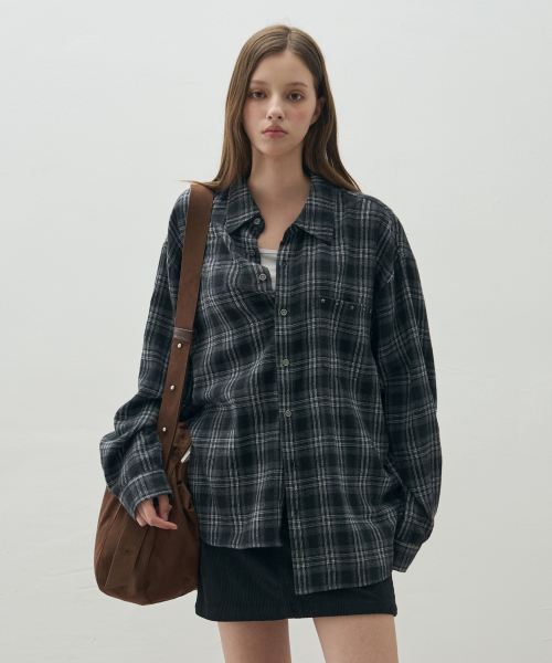 LEATHERY（レザリー）の「スチールトーン オーバーサイズ チェックシャツ [ブラック]（シャツ/ブラウス・レディース・その他・MEDIUM/LARGE）」の3枚目の写真