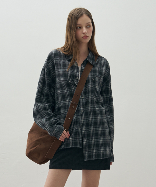 LEATHERY（レザリー）の「スチールトーン オーバーサイズ チェックシャツ [ブラック]（シャツ/ブラウス・レディース・その他・MEDIUM/LARGE）」の4枚目の写真