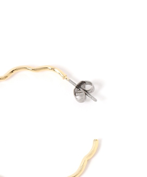 studio CLIP（スタディオクリップ）の「【daily CLIP】ソフトウェーブピアス（ピアス（両耳用）・レディース・その他1/その他2・FREE）」の4枚目の写真