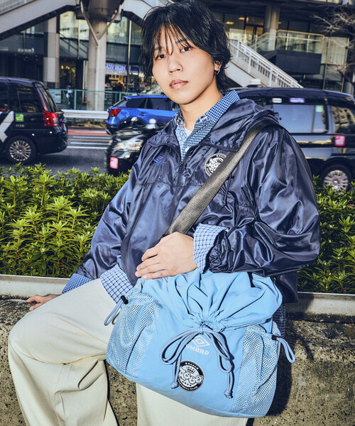UMBRO Aooo ナイロン ショルダーバッグ　ブルー UMBRO/アンブロ UMBRO × Aooo ナイロン ショルダーバッグ（ショルダー