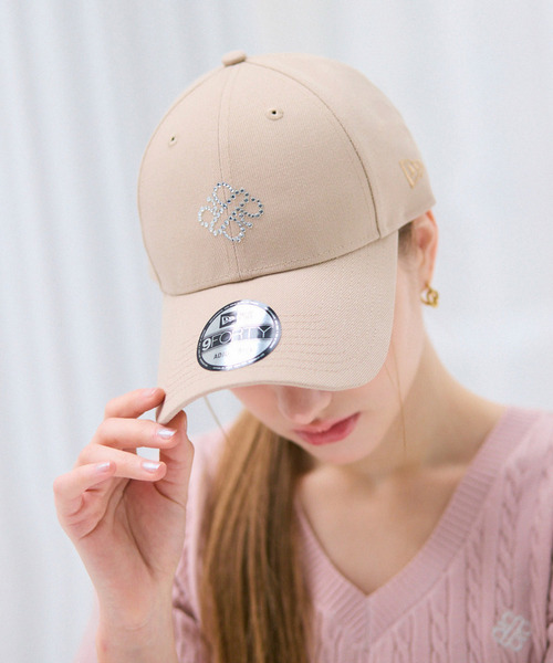 ROYAL PARTY(ロイヤルパーティー)の「【NEW ERA】9FORTYラインストーンフロントロゴキャップ(キャップ・レディース・ベージュ/ブラック・FREE)」の3枚目の写真