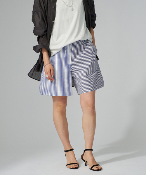 VERMEIL par iena(ヴェルメイユパーイエナ)の「Stripe ショートパンツ(その他パンツ・レディース・ブルー・38/36)」の1枚目の写真