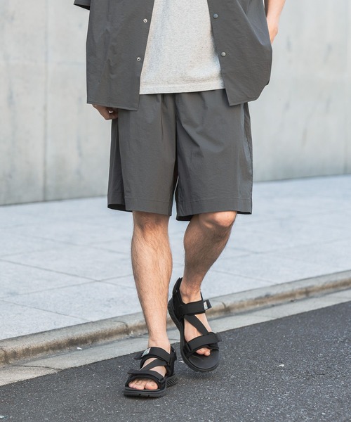 BAYFLOW(ベイフロー)の「【ストレッチ・吸水速乾・接触冷感】FLOWNEXショートパンツ(その他パンツ・メンズ・ブラック/グレー・LARGE/MEDIUM)」の2枚目の写真