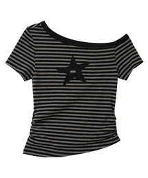 UNKNOWN PLANET（アンノウンプラネット）の「オフショルダー スター ストライプ スリム Tシャツ（Tシャツ/カットソー）」