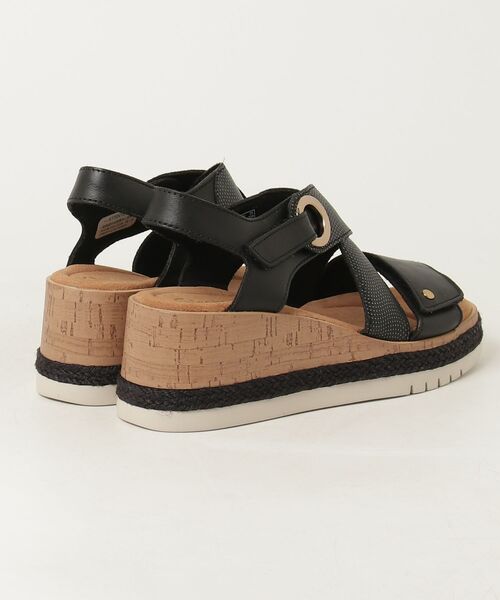 Clarks(クラークス)の「クラークス Kidiki Sun キディキサン サンダル(サンダル・レディース・ベージュ/ブラック・40/45/35/30/55/50)」の9枚目の写真