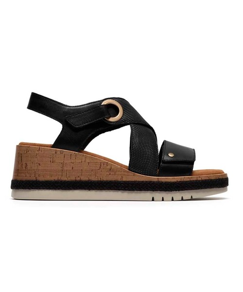 Clarks(クラークス)の「クラークス Kidiki Sun キディキサン サンダル(サンダル・レディース・ベージュ/ブラック・40/45/35/30/55/50)」の1枚目の写真
