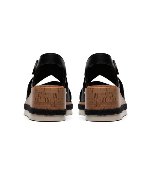 Clarks(クラークス)の「クラークス Kidiki Sun キディキサン サンダル(サンダル・レディース・ベージュ/ブラック・40/45/35/30/55/50)」の6枚目の写真