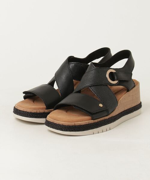 Clarks(クラークス)の「クラークス Kidiki Sun キディキサン サンダル(サンダル・レディース・ベージュ/ブラック・40/45/35/30/55/50)」の8枚目の写真