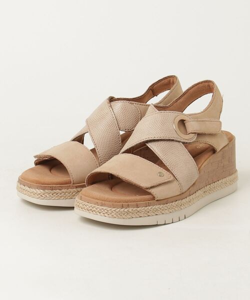 Clarks(クラークス)の「クラークス Kidiki Sun キディキサン サンダル(サンダル・レディース・ベージュ/ブラック・40/45/35/30/55/50)」の16枚目の写真
