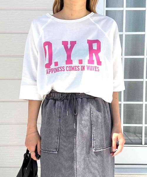 Q（キュー）の「シルケットロゴTシャツ（Tシャツ/カットソー・レディース・ホワイト/ライトグレー/レッド・MEDIUM）」の5枚目の写真